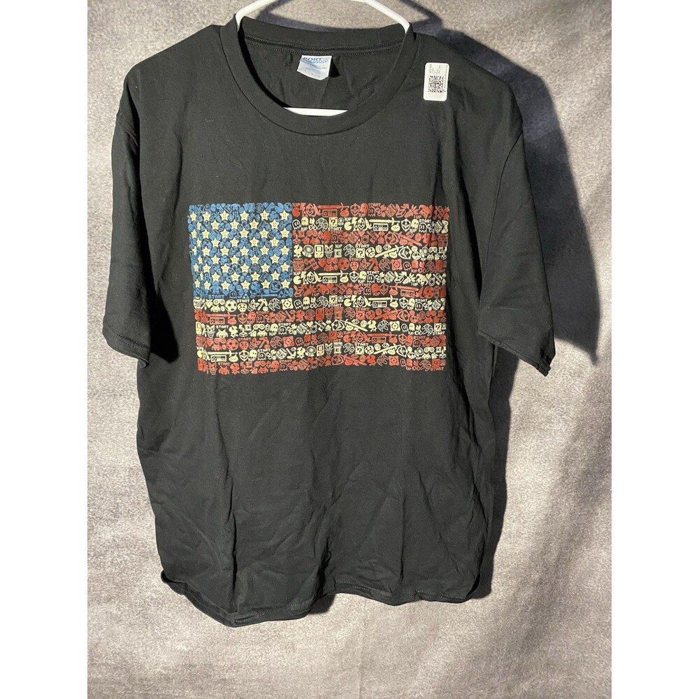 Pac Man Donkey Kong Zelda etc. Gamers Icons American flag T-shirt. Large